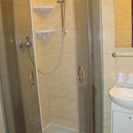 Ferienwohnung Przystan Rozalin Exterior foto