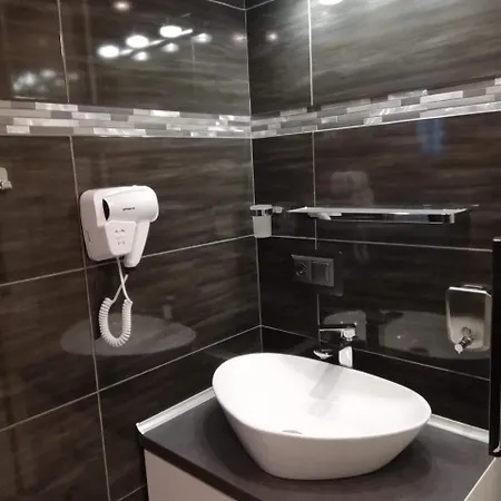 Ferienwohnung Przystan Rozalin Exterior foto